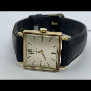 14 KT Gold Omega C.620 17 Jewels Mechanical Watch